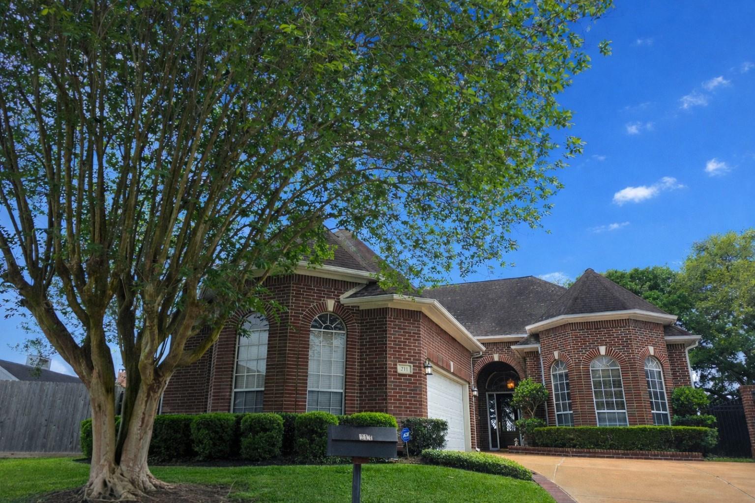 211 Laurel Springs Court