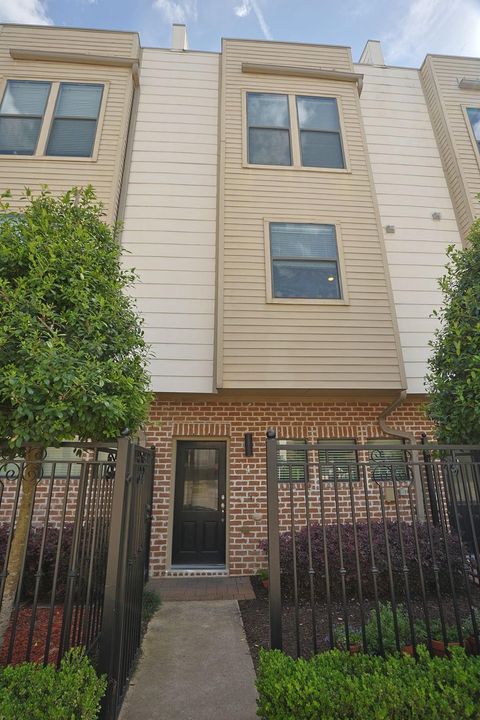 Photo of 3950 Floyd Street #4, Houston, TX 77007 (MLS # 91029574)