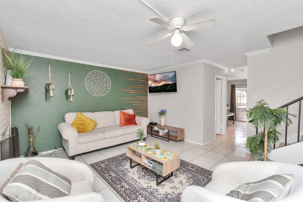 Photo of 5837 Sunforest Drive, Houston, TX 77092 (MLS # 51538112)