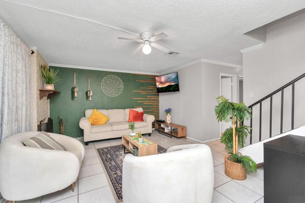 Photo of 5837 Sunforest Drive, Houston, TX 77092 (MLS # 51538112)