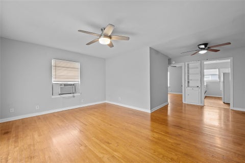 Photo of 1919 Mcduffie St #4, Houston, TX 77019 (MLS # 69614853)