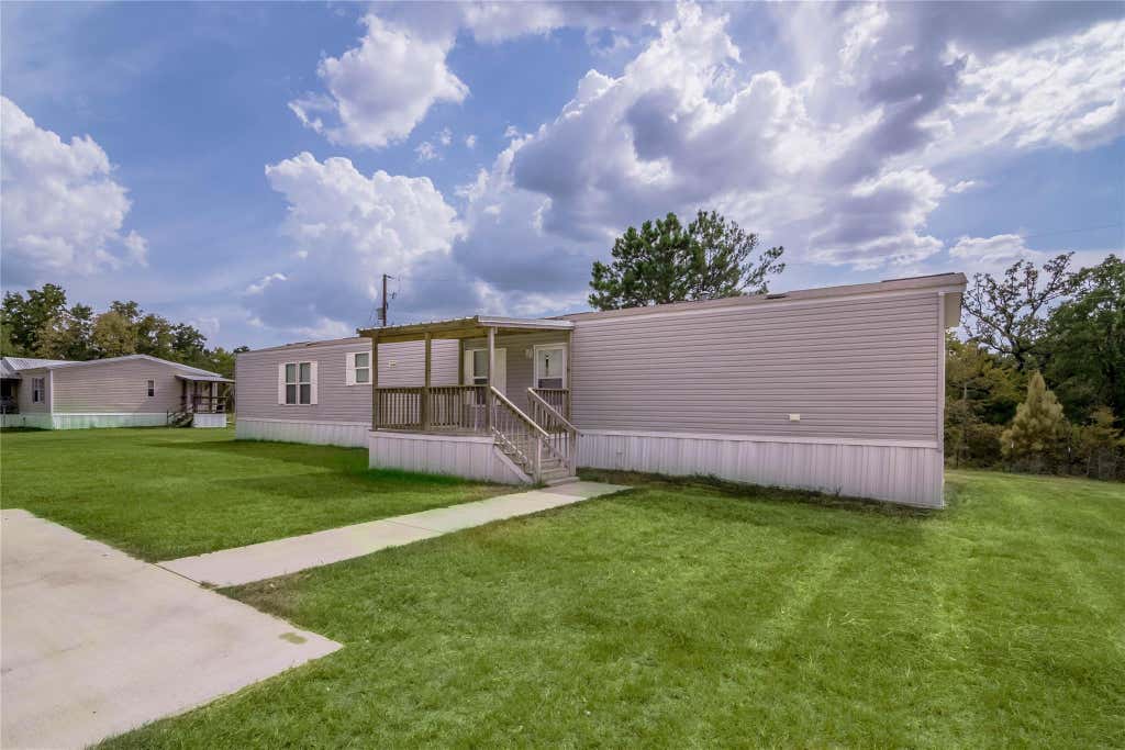 Photo of 37 Riverside Lane #B, Huntsville, TX 77320 (MLS # 47603899)