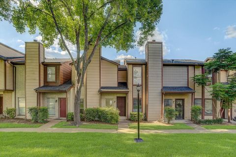 Photo of 12500 Brookglade Circle #179, Houston, TX 77099 (MLS # 49088761)