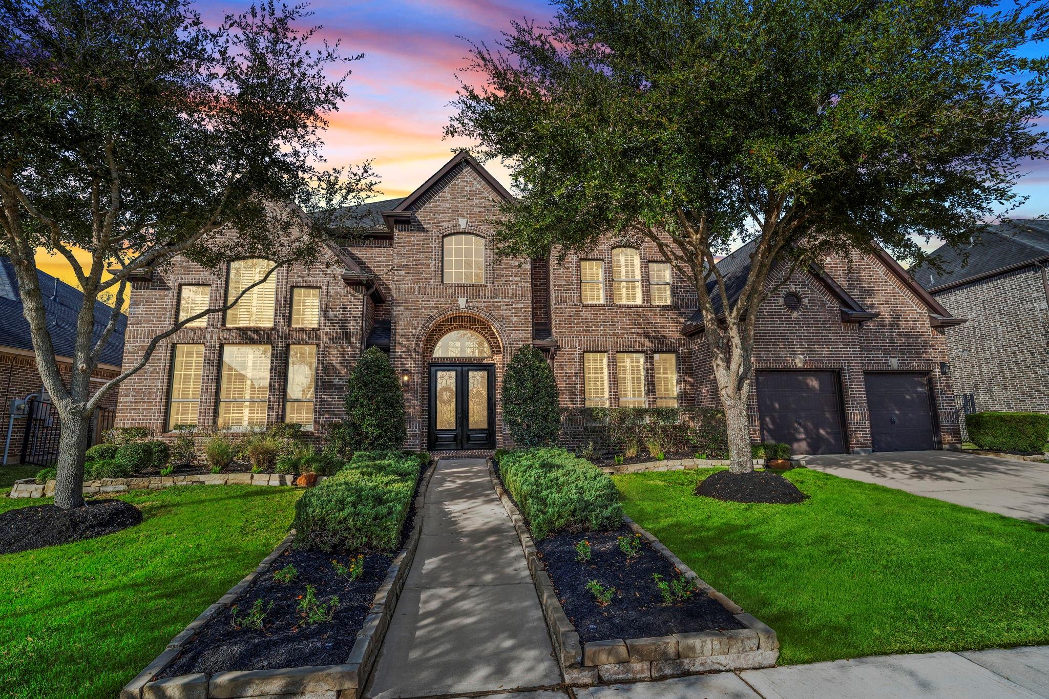 Missouri City, Texas, 77459, United States, 4 Bedrooms Bedrooms, ,5 BathroomsBathrooms,Residential,Active,2037121