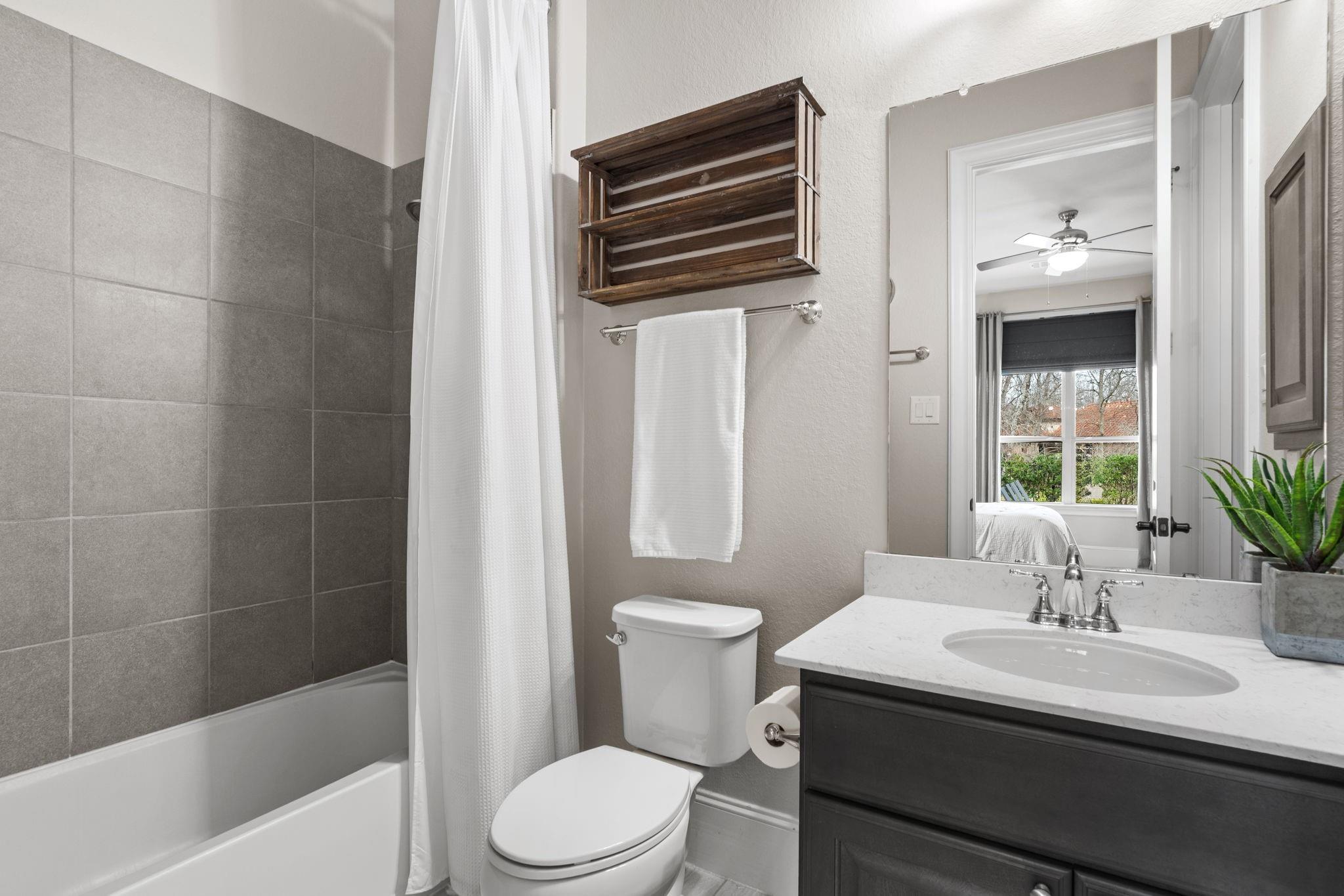 Missouri City, Texas, 77459, United States, 4 Bedrooms Bedrooms, ,5 BathroomsBathrooms,Residential,Active,2037121