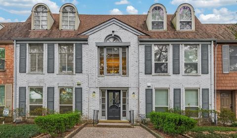 Photo of 482 N Post Oak Lane, Houston, TX 77024 (MLS # 87033705)