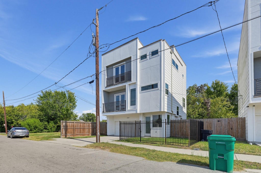 Photo of 2917 Sauer Street, Houston, TX 77004 (MLS # 36125427)