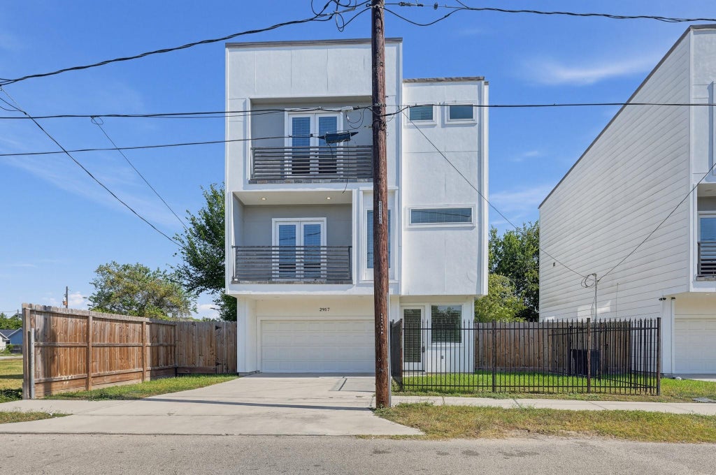 Photo of 2917 Sauer Street, Houston, TX 77004 (MLS # 36125427)