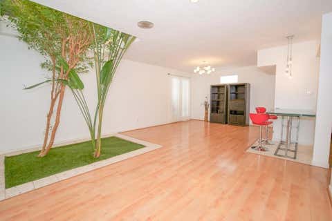 Photo of 907 Hawthorne, Houston, TX 77006 (MLS # 8048366)