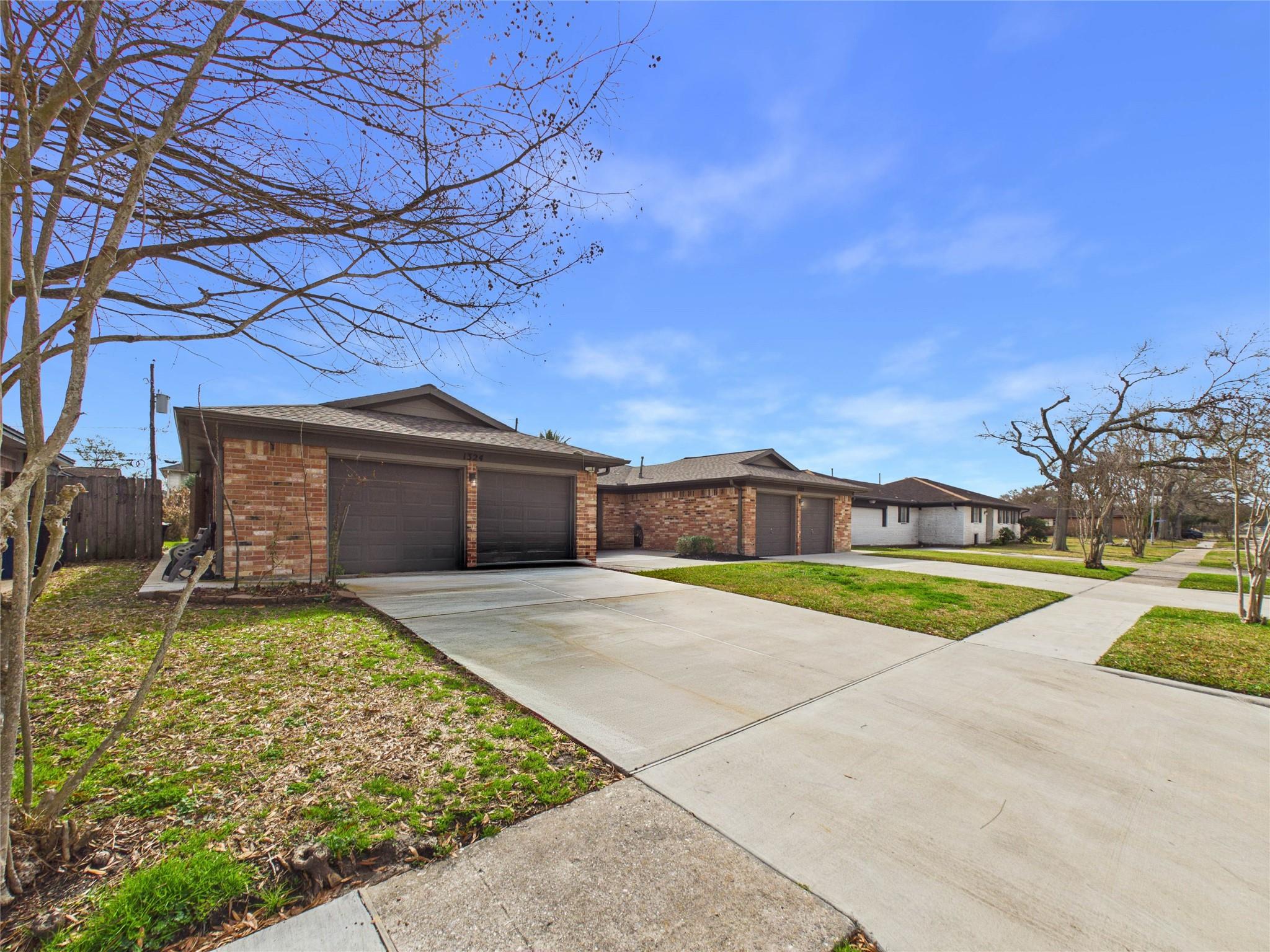 1322 / 1324 Bellgrove Drive