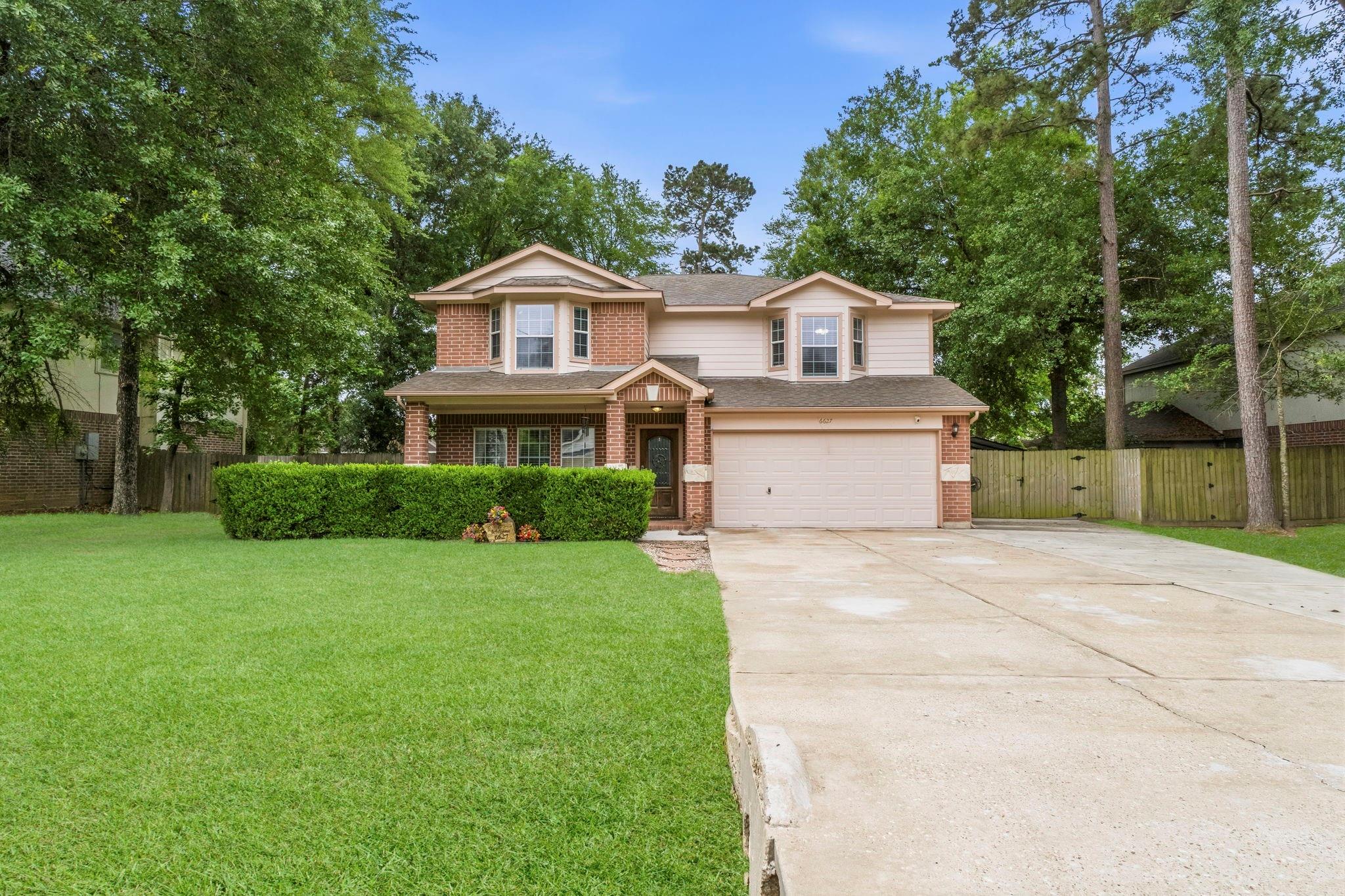 6627 Woodland Oaks
