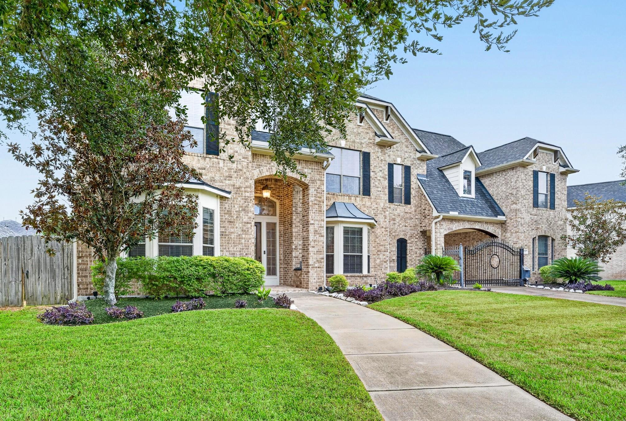 7606 Courtney Manor Lane
