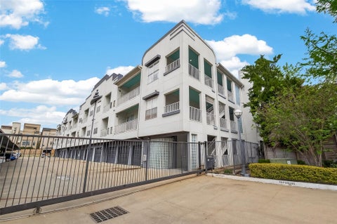 Condo For Rent - 1441 East Street #308<br/> Houston, TX 77007