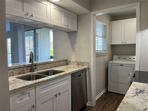 Photo of 250 El Dorado Boulevard #130, Houston, TX 77598 (MLS # 65350548) Photo of 250 El Dorado Boulevard #130, Houston, TX 77598 (MLS # 65350548)