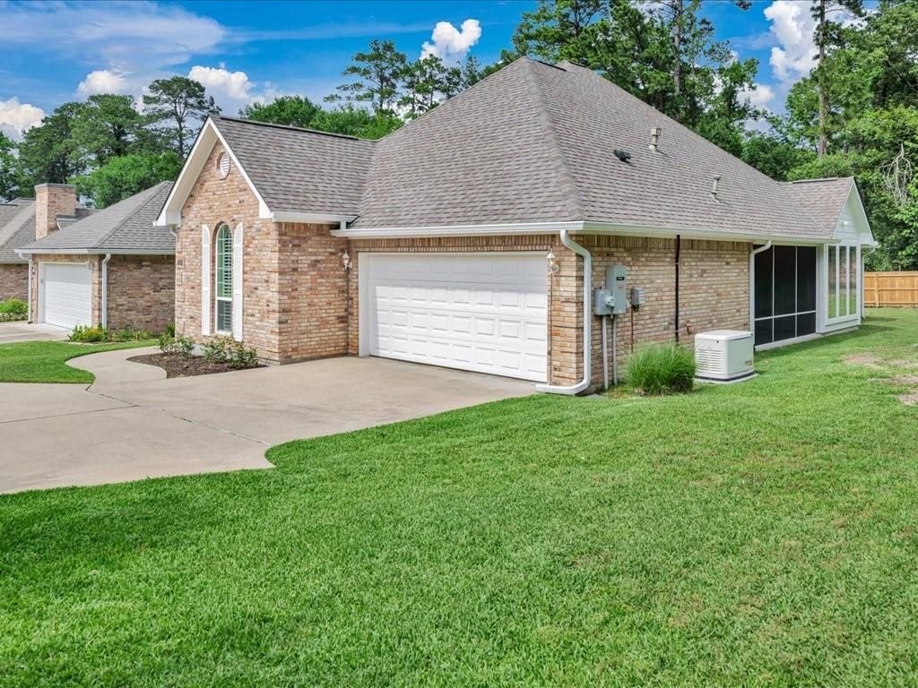 Photo of 102 Shady Springs Bend, Lufkin, TX 75901 (MLS # 72955894)