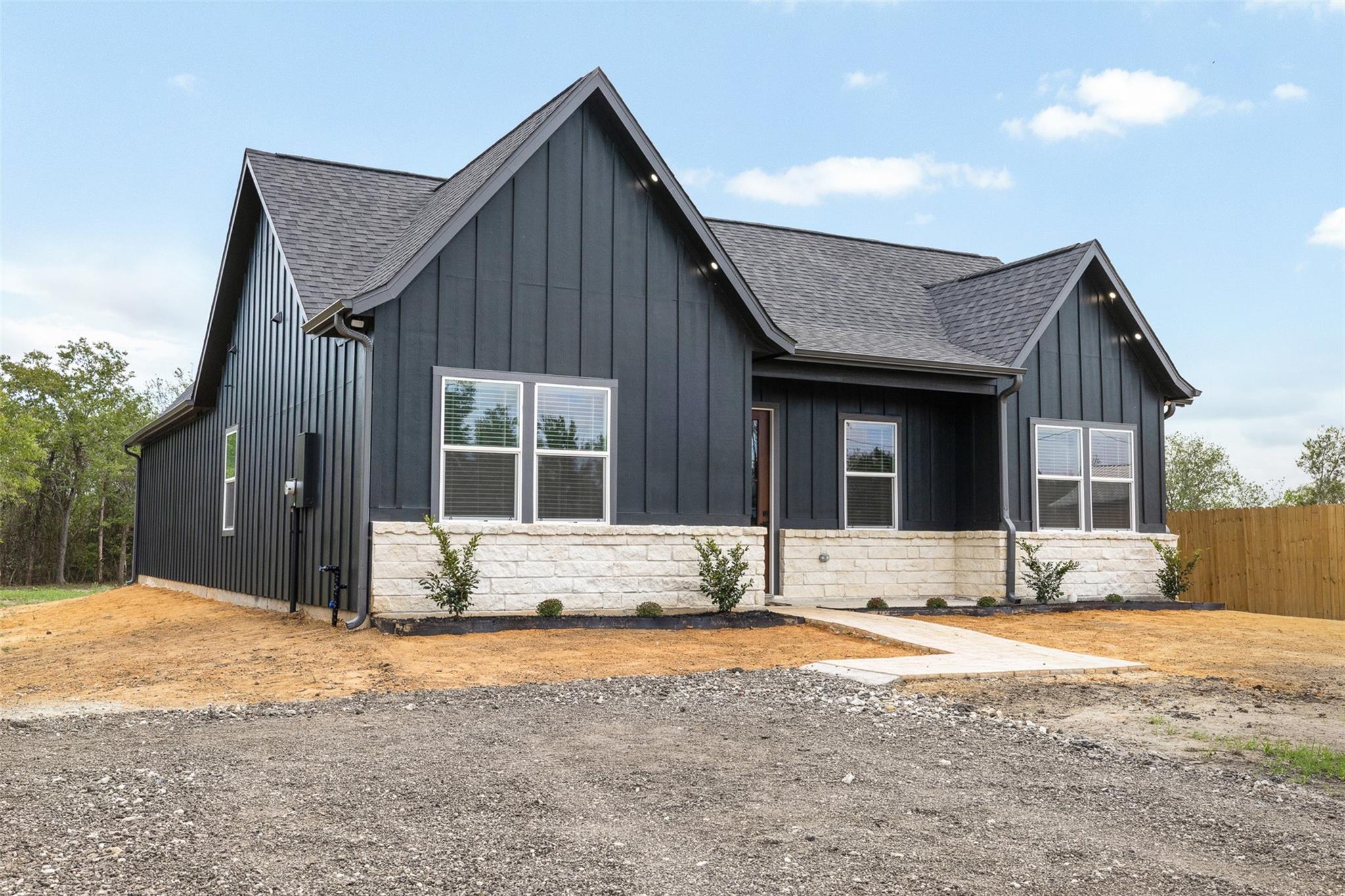 21652 Highway 90 N