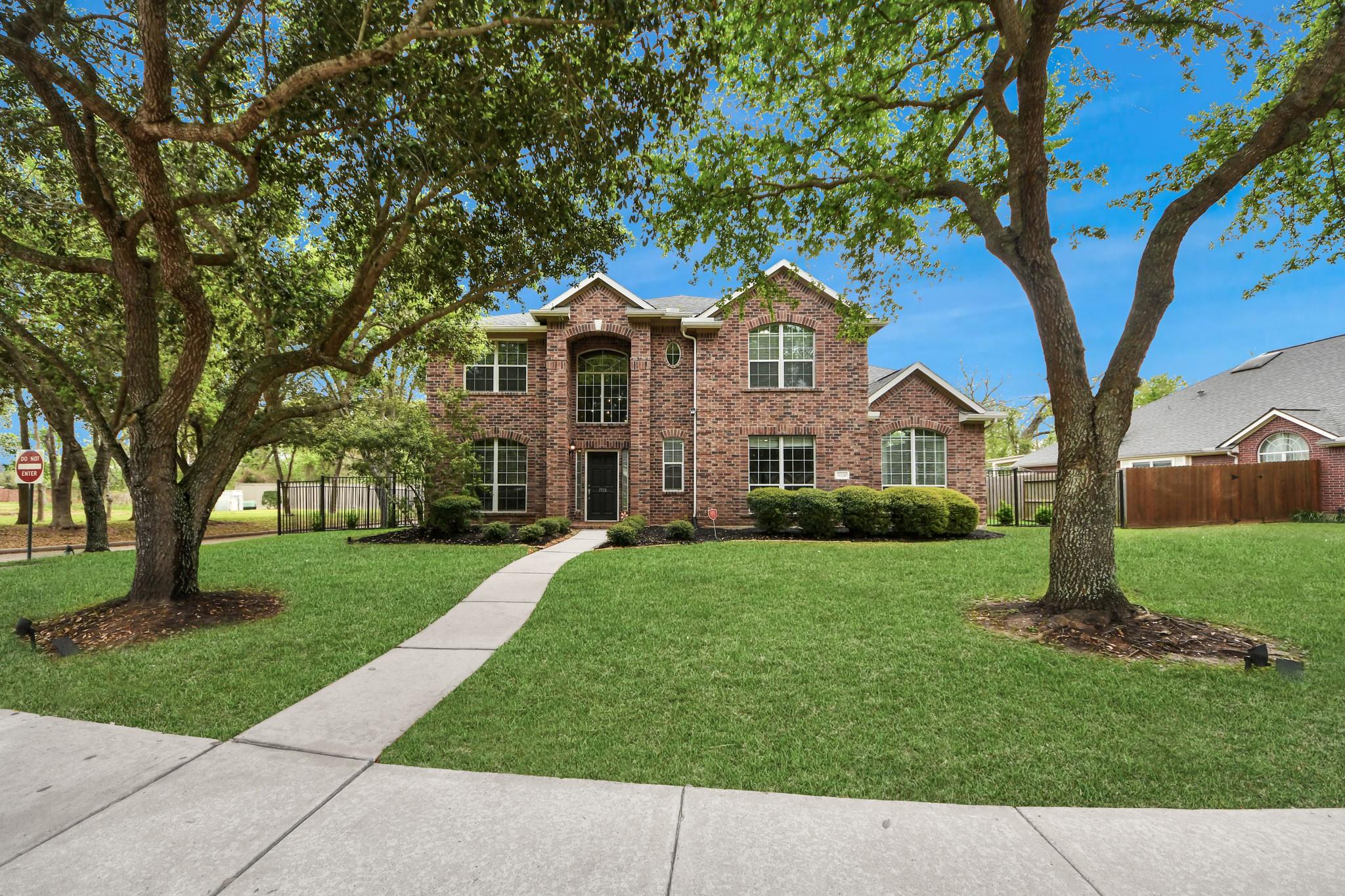 3326 Brushy Lake Drive