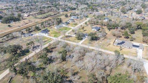 Tiny photo for 2807 Chinaberry Lane, Alvin, TX 77511 (MLS # 80352878)