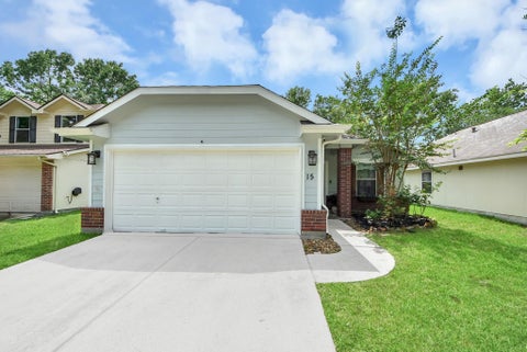 Photo of 15 Bark Bend Place, Conroe, TX 77385 (MLS # 27949164)