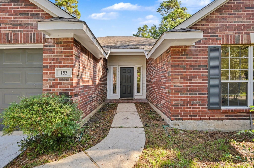 Photo of 153 S Hollylaurel Circle, The Woodlands, TX 77382 (MLS # 53011330)
