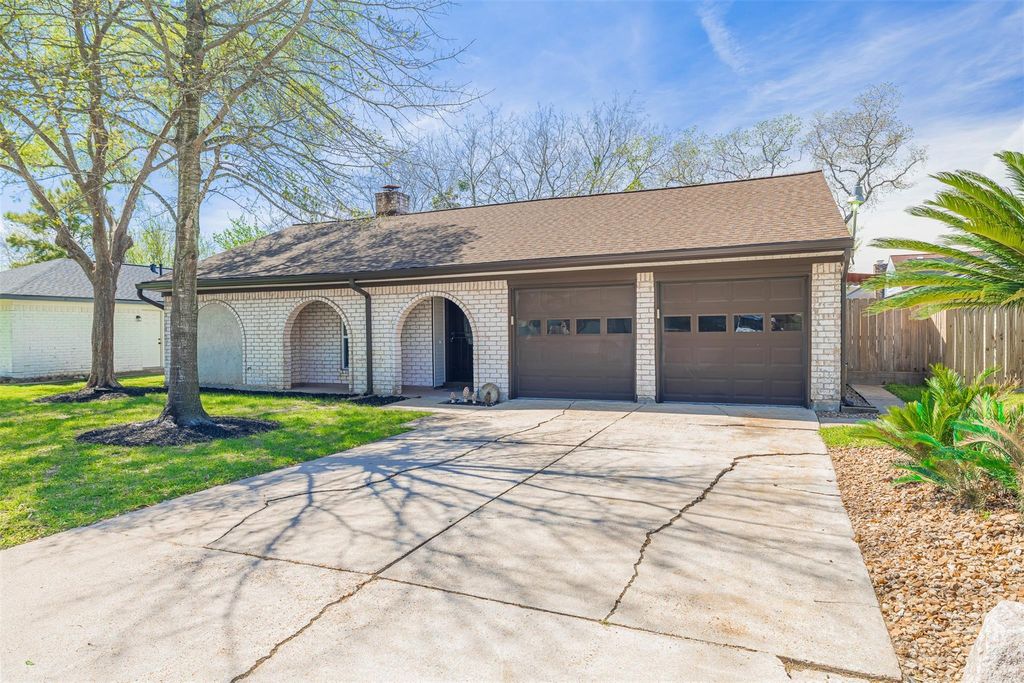 Photo of 12106 Fairmeadow Drive, Houston, TX 77071 (MLS # 62739005)