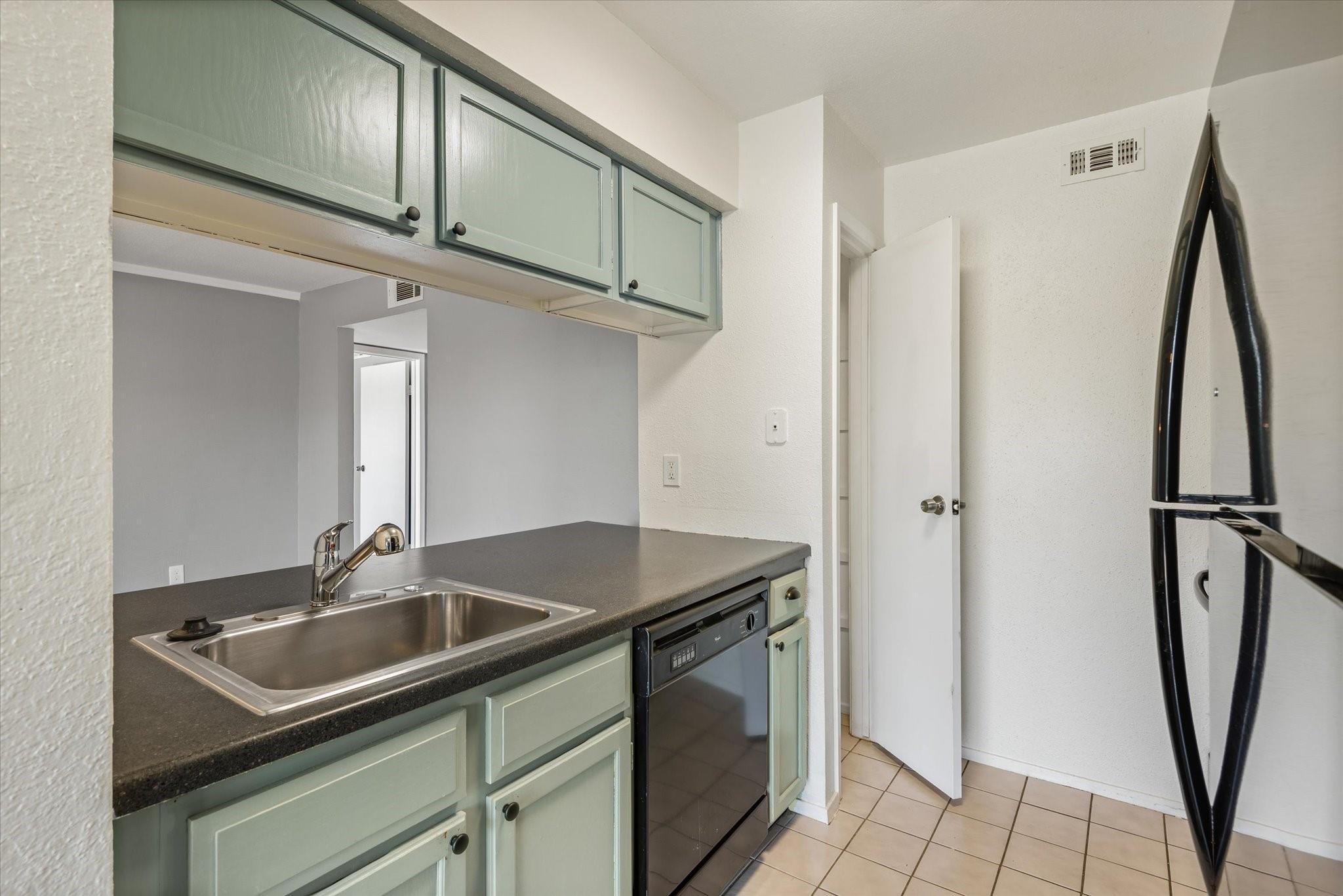 18515 Egret Bay Boulevard 808