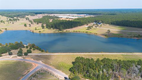 Photo of 42 Lakeland Drive, Hillister, TX 77624 (MLS # 98464410)