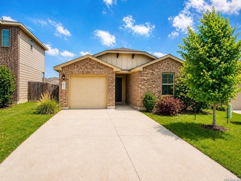 Homes For Sale - 1074 Cozumel Emerald<br/> San Antonio, TX 78253