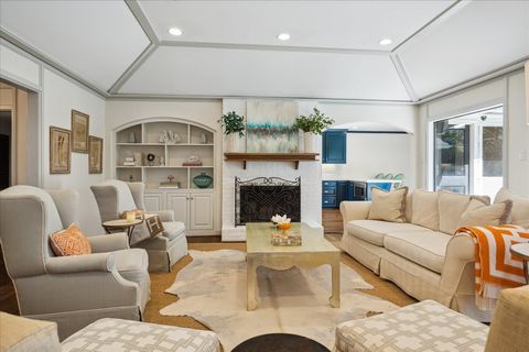 Tiny photo for 5603 Locke Lane Ln, Houston, TX 77056 (MLS # 55484182)