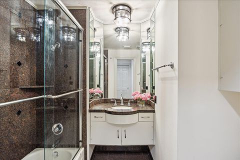 Tiny photo for 5603 Locke Lane Ln, Houston, TX 77056 (MLS # 55484182)