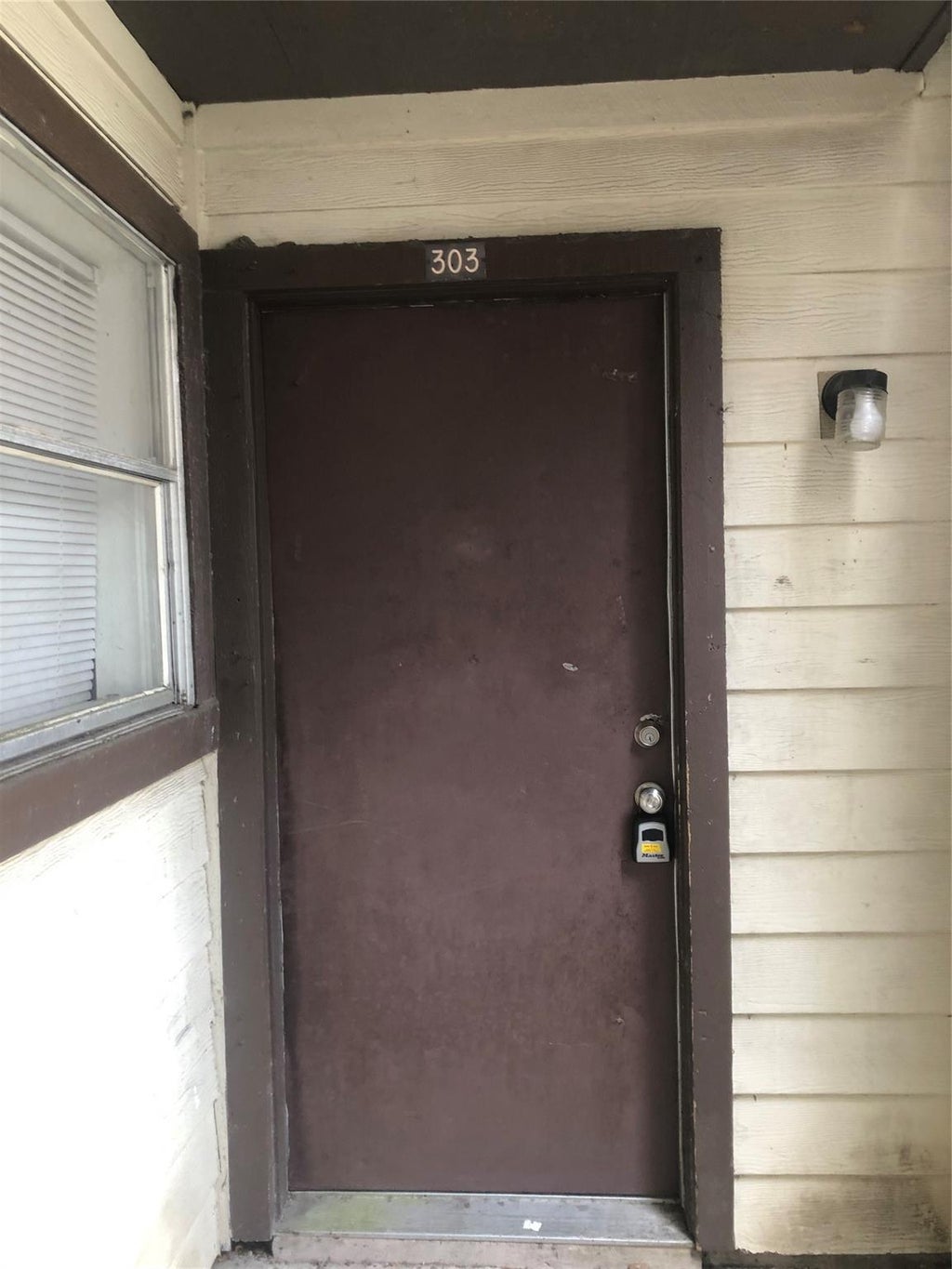 Photo of 12615 Brookglade Circle #303, Houston, TX 77099 (MLS # 51229619)