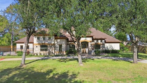 Photo of 9120 Kenilworth Street, Houston, TX 77024 (MLS # 65939547)