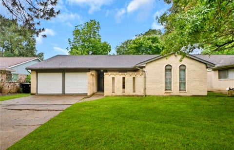 Photo of 16126 La Cabana Drive, Houston, TX 77062 (MLS # 61798983)
