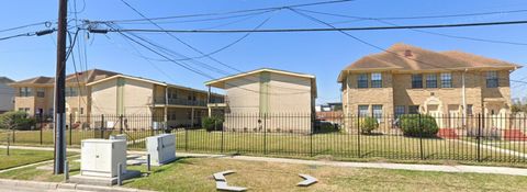 Photo of 4814 Delano Street, Houston, TX 77004 (MLS # 20987451)