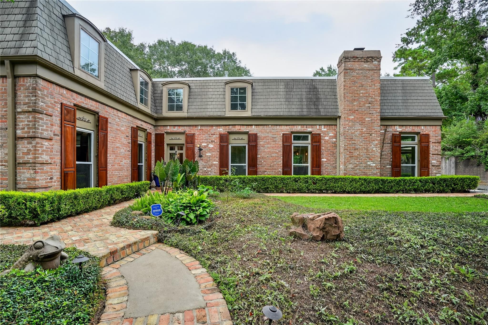 11010 Hedwig Green Street