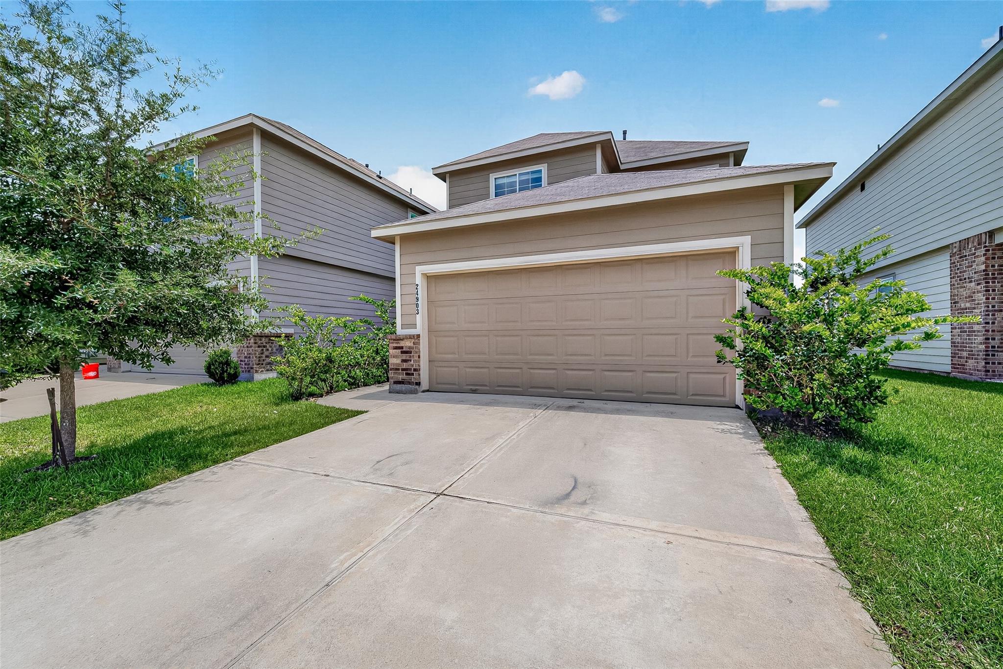 24903 Lorenzo Glaze Trail
