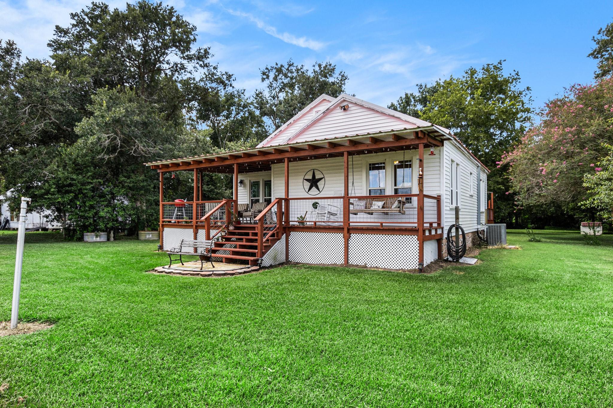 12122 Mueck Road