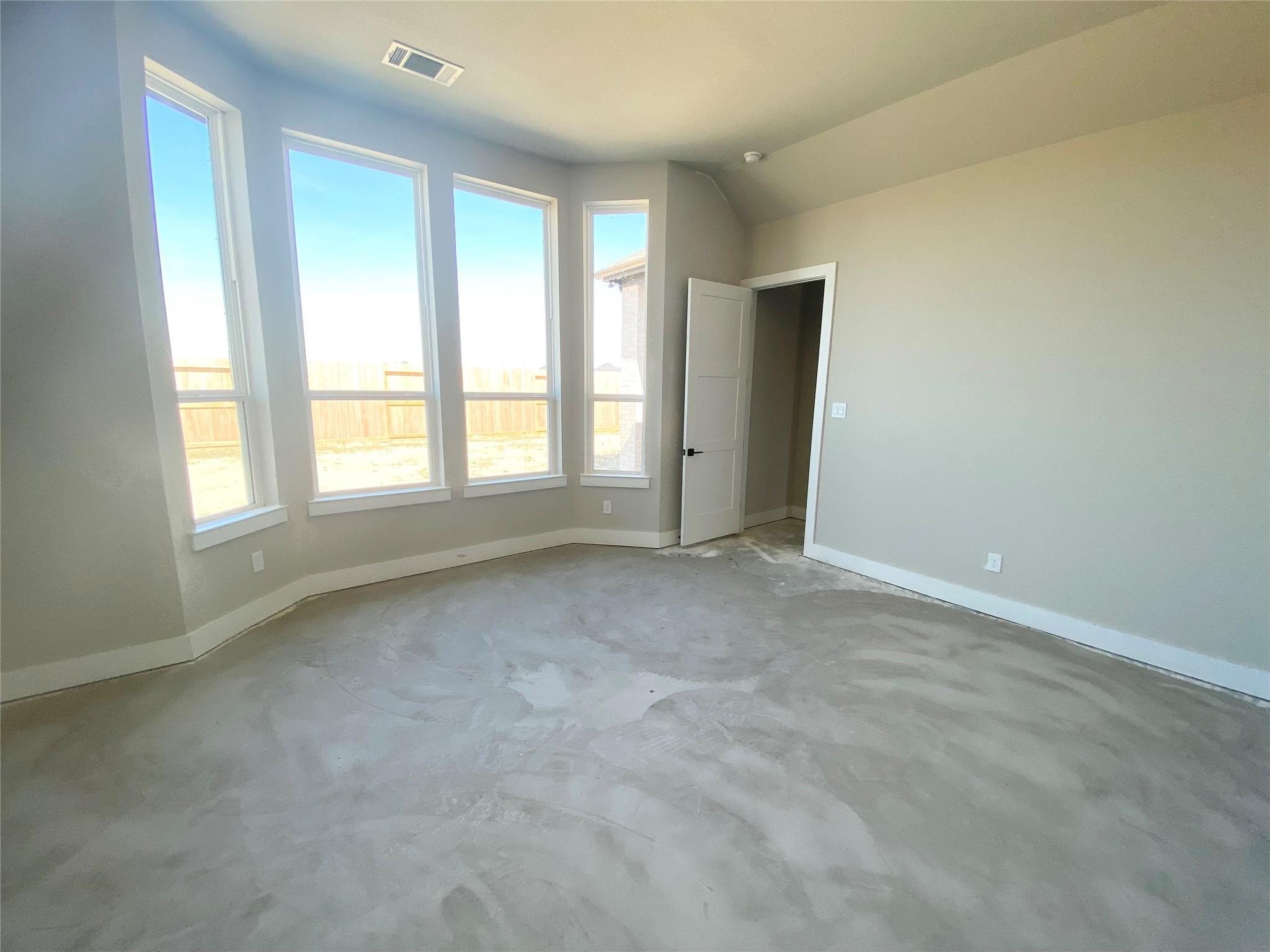 12115 Lake View Boulevard