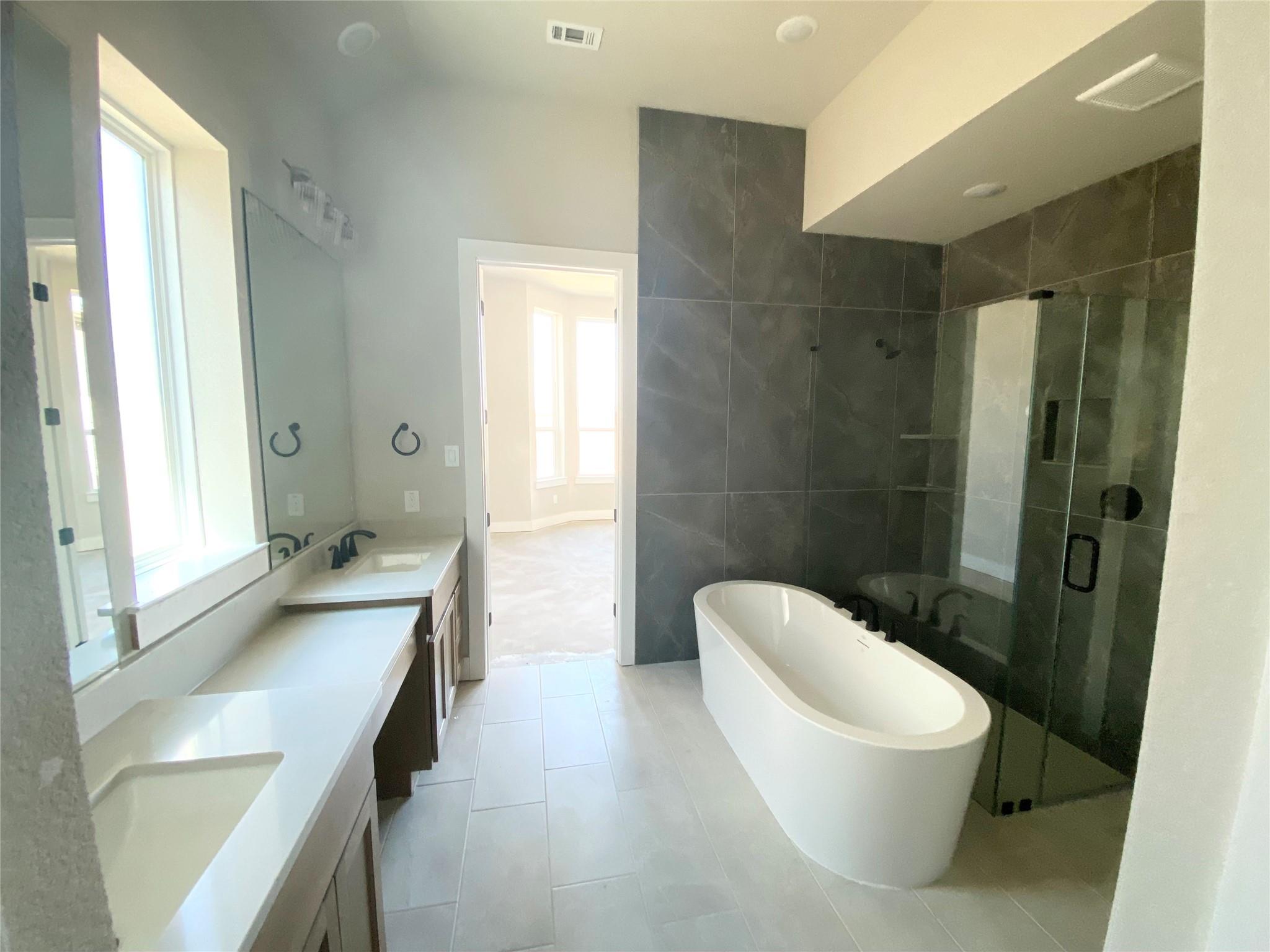 12115 Lake View Boulevard