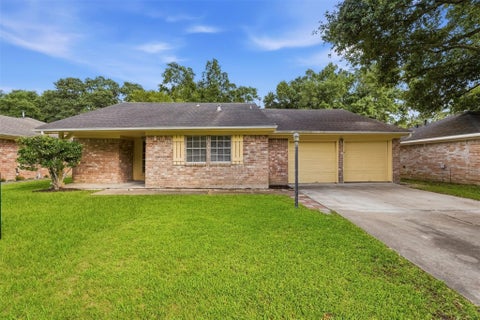 Photo of 823 Red Rock Canyon Drive, Katy, TX 77450 (MLS # 49407752)