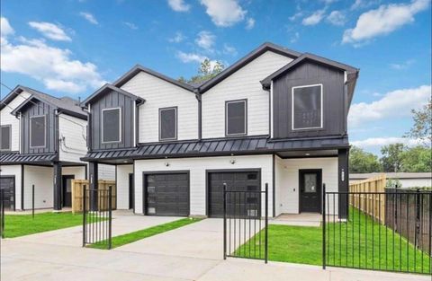 Photo of 6726 Paris Street #A, Houston, TX 77021 (MLS # 34219216)