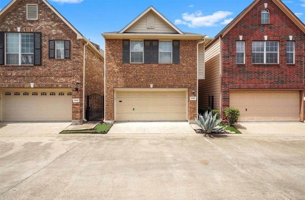 Photo of 2646 Couch St, Houston, TX 77008 (MLS # 50380094)