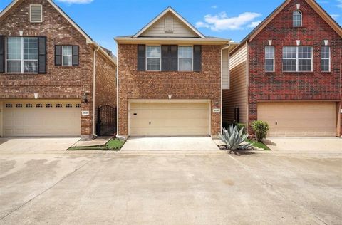 Photo of 2646 Couch St, Houston, TX 77008 (MLS # 50380094)