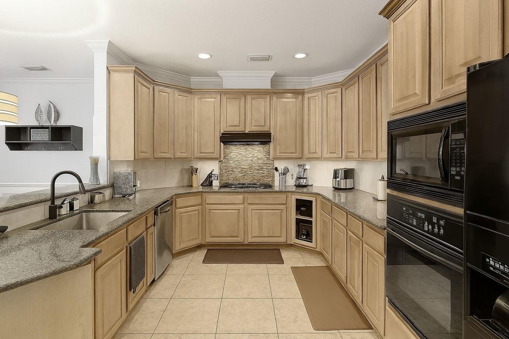 Photo of 2646 Couch St, Houston, TX 77008 (MLS # 50380094)