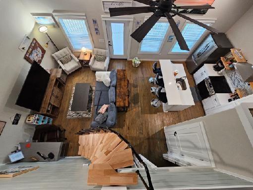 1059 Shady Lane