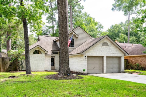 Photo of 3515 Grove Oaks Drive, Houston, TX 77339 (MLS # 62344890)