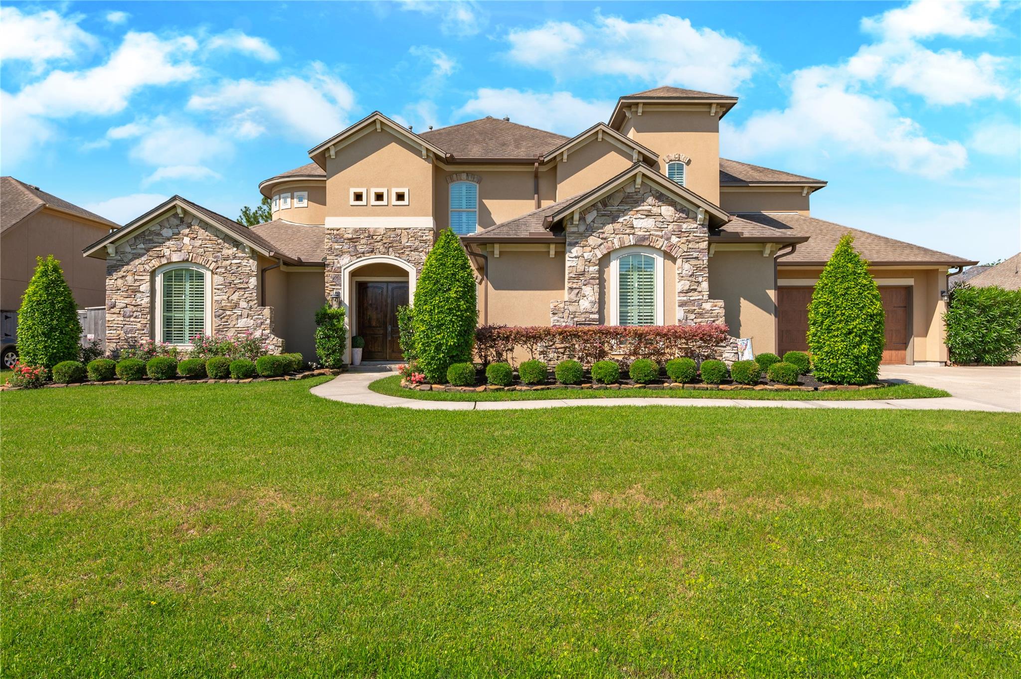 904 Mossy Oak Court
