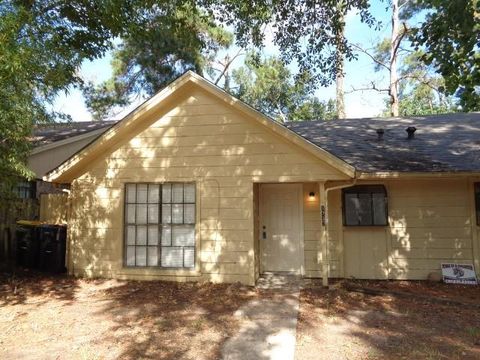 Photo of 1737 Hazelwood Street, Conroe, TX 77301 (MLS # 98994781)