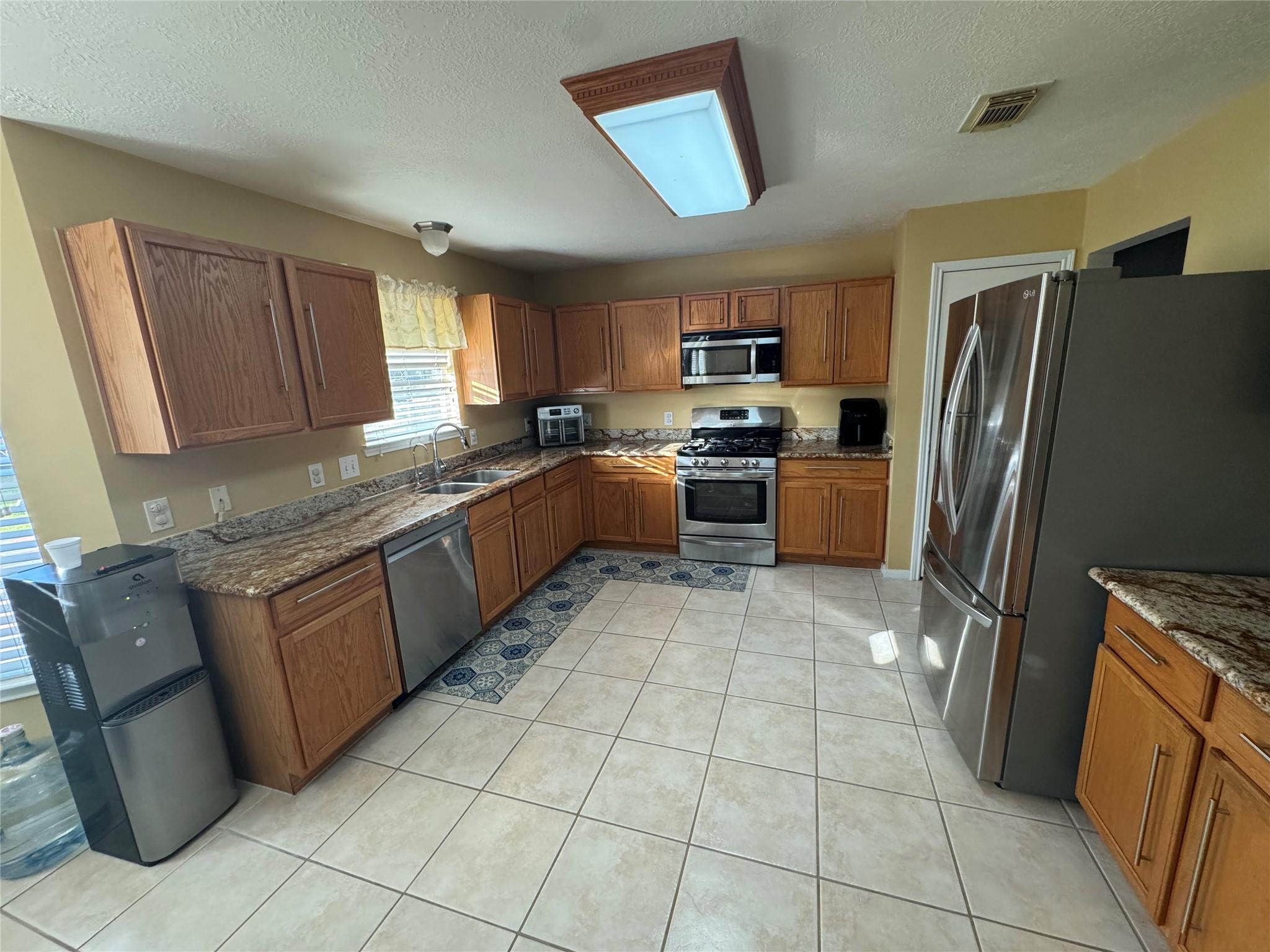 16102 Flatridge Court