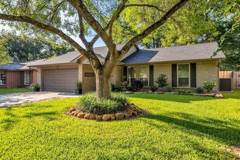 Photo of 2627 Clear Ridge Drive, Kingwood, TX 77339 (MLS # 40907718)